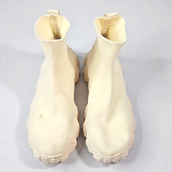 Cream Knit Slip On Sock Sneakers Size 40 - Picture 2 of 7